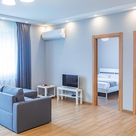 Apartment By The Sheraton Batoemi Buitenkant foto