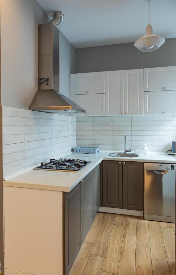 Apartment By The Sheraton Batoemi Buitenkant foto